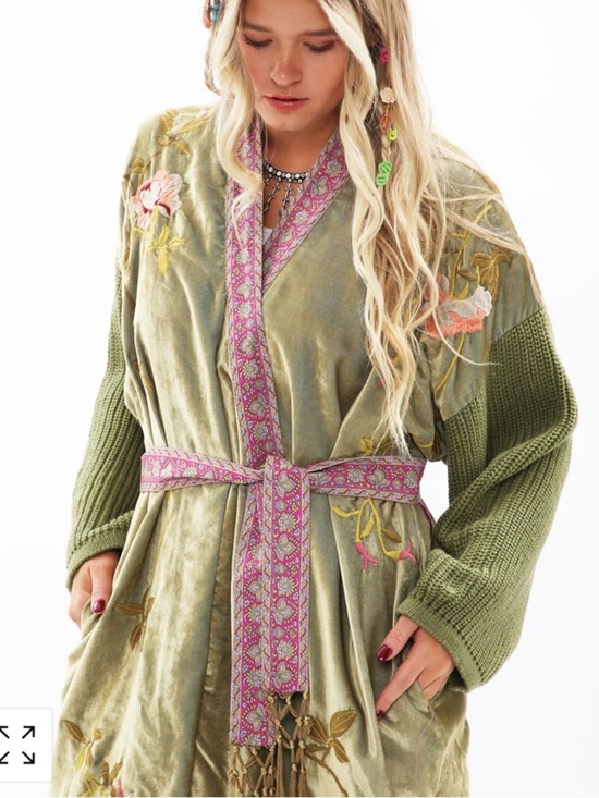 Aratta Sweaters - Aratta Silent Journey Something Magical Velvet Coat NWT